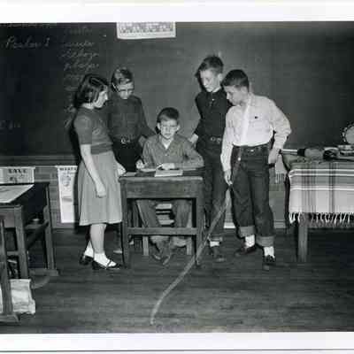 Children Participate in Banking Program