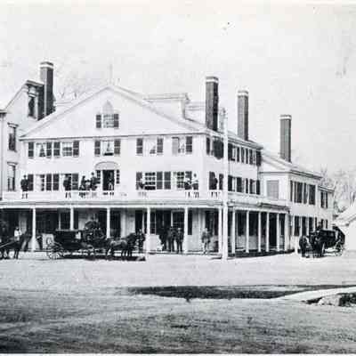 Tontine Hotel