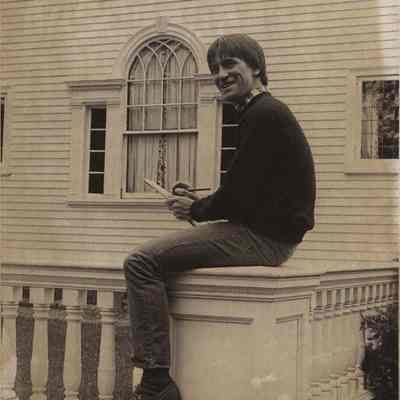 A photo view of Richard Martel.