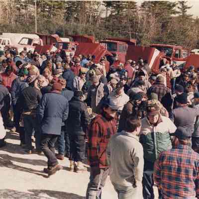 A photo view of the crowd at TBK auction. 3/9/1989.