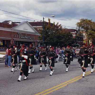 Brunswick's 250th anniversary parade