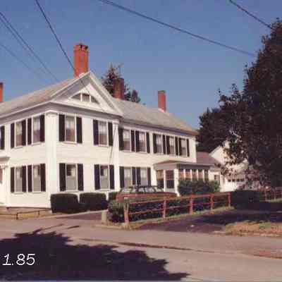 A photo of an unidentified house (4) on Lincoln St.