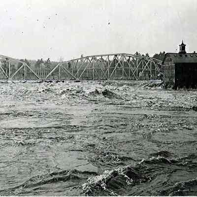 Frank J. Wood Bridge and Bowdoin Mill during the 1936 Flood (2)