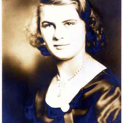 A photo of Dorothy Mae Atkins.