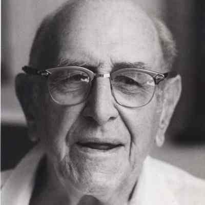 A photo view of an old man. 7/21/1989.