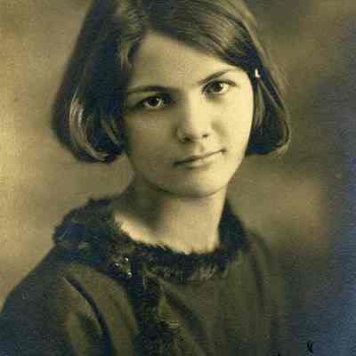 Annette "Bobbie" Callaghan BHS 1924