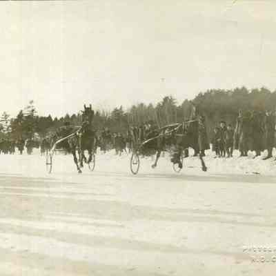 Horse Racing on the Ice