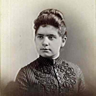 Carrie R. Woodside (Mrs. A. R. Pennell).
