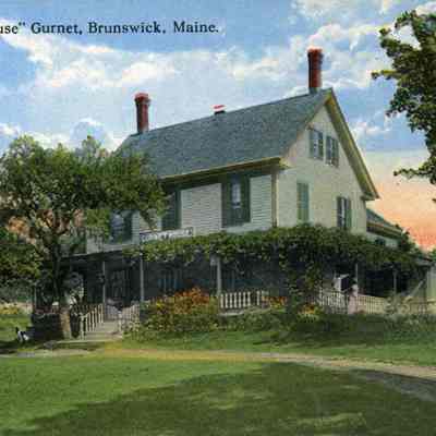 A picture postcard of the Gurnet House.
