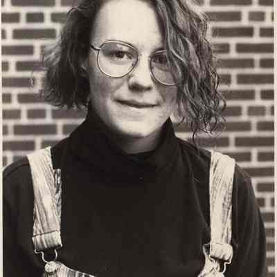 A photo view of a young woman. 6/2/1992.