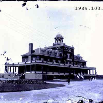 A photo of the Casino at Merrymeeting Park.