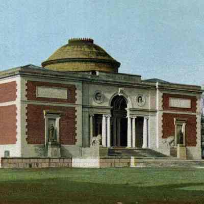 Walker Art Building