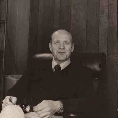 A photo view of Stan Tupper.