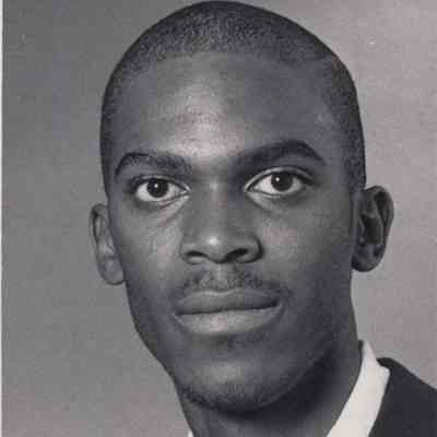 Derrick Hodge