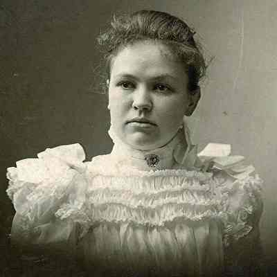 Unidentified young woman