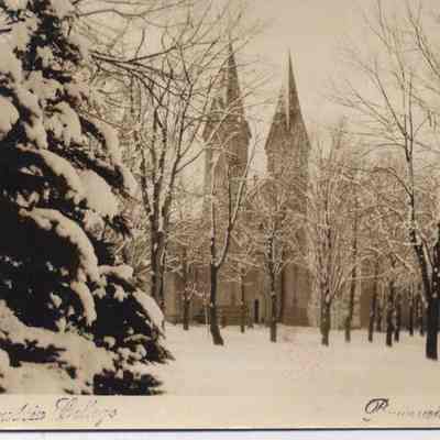 Postcard of Bowdoin College Chapel in winter