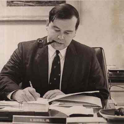 A photo view of Dr. Ruben Horell Jr.