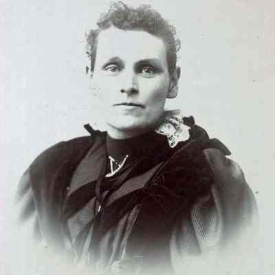 Nellie Graves