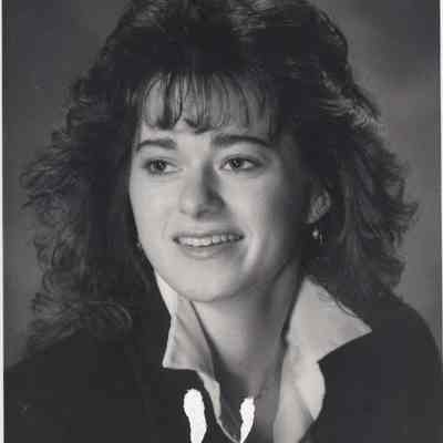 A photo view of Theresa Tetreault.