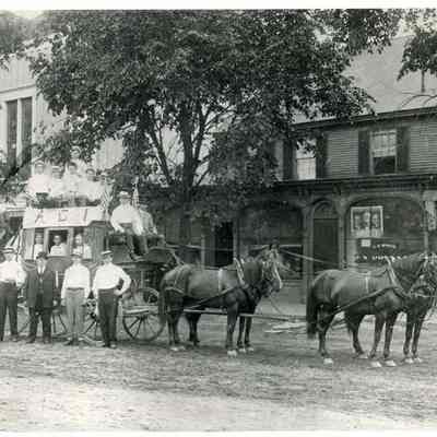 Stagecoach on Maine St