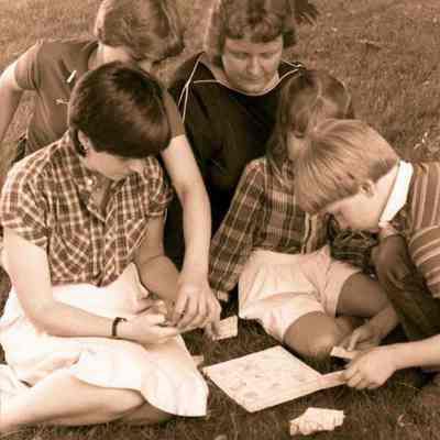 A photo view of children at the PHS Museum on Lincoln Street.