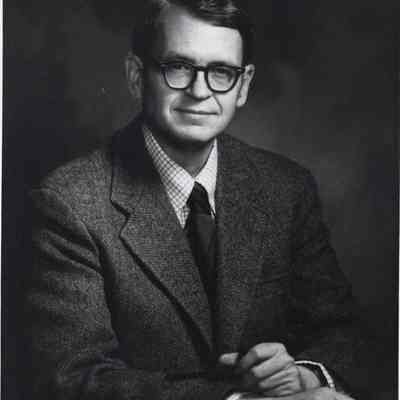 A photo view of Campbell B. Niven.