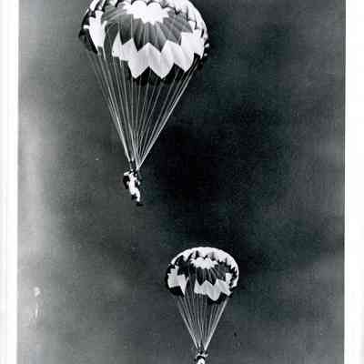 Two Parachutists at BNAS
