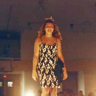 Stacy Bean returning to the stage.