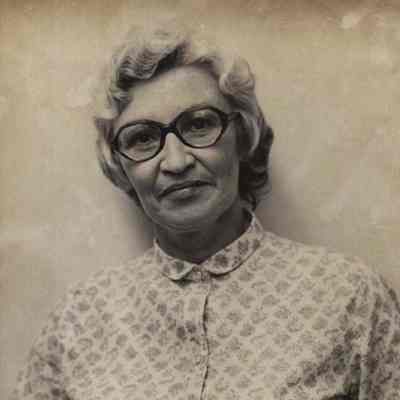 A photo view of Rose Brawn.