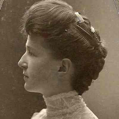 Unidentified young woman