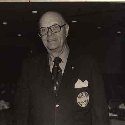 A photo view of Howard Butler.