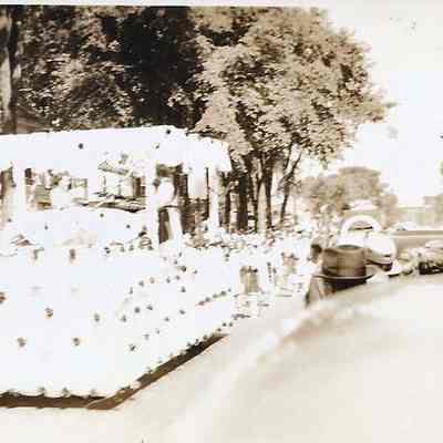 200th Anniversary Parade Float in Brunswick