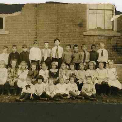 Center Street School first grade 1914