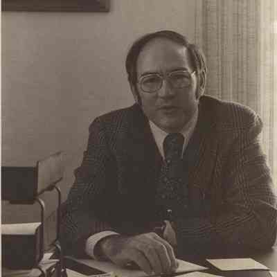 A photo view of Richard A. King. 11/1979.