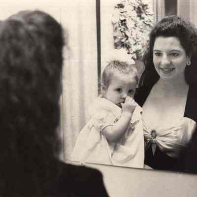 A photo view of Joanna Frazier. 3/26/1992.