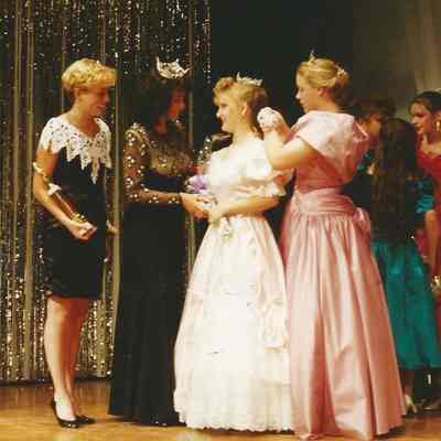 Darby Labbe crowning Michele Byras