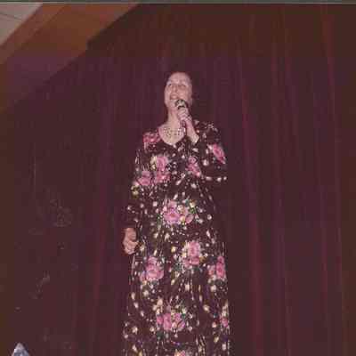 Joline Lachance is singing "Close to You"