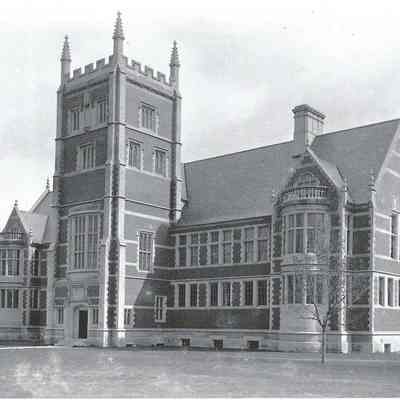 Hubbard Hall at Bowdoin College