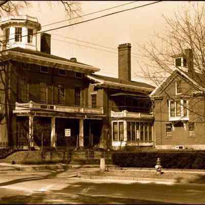 A photo view of the Skolfield-Whittier House. Late 1978.