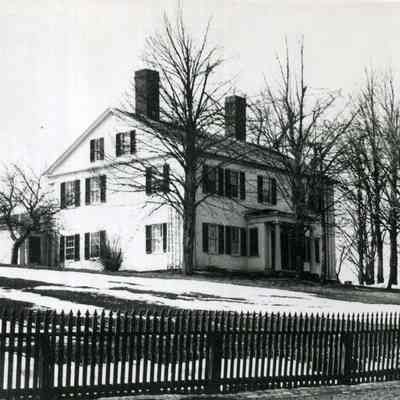 A photo of the Dunlap House. Built 1798-1800.