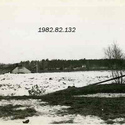 A photo of the lower RR bridge.
