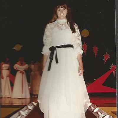 A color photograph of contestant #3 Kelley Donovan