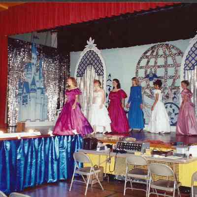 contestants practicing the quater turns