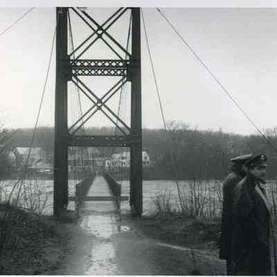 1987 Androscoggin River Flood, Swinging Bridge