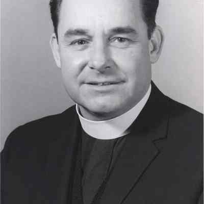 A photo view of Rev. William White.