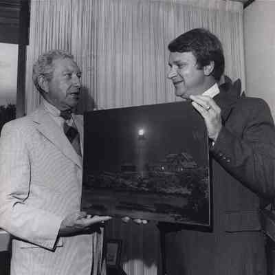 A photo view of Tom Jones. 8/15/1980.