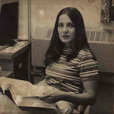 A photo view of Susan Scanlan.