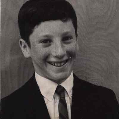 A photo view of James Kamin.