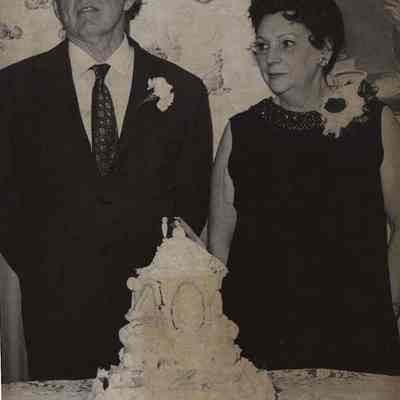 A photo view of Mr. & Mrs. J. Walter Thayer.