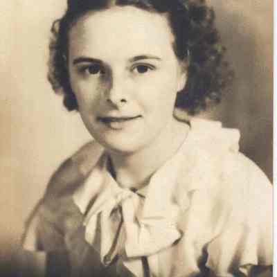 A photo of a young girl.